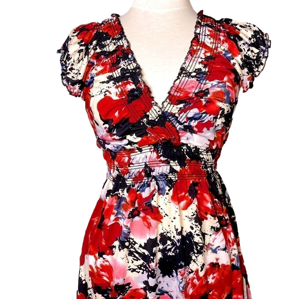 🌷 Impress🌷 Long Red, White, & Black Floral Print Maxi Dress - Picture 12 of 16